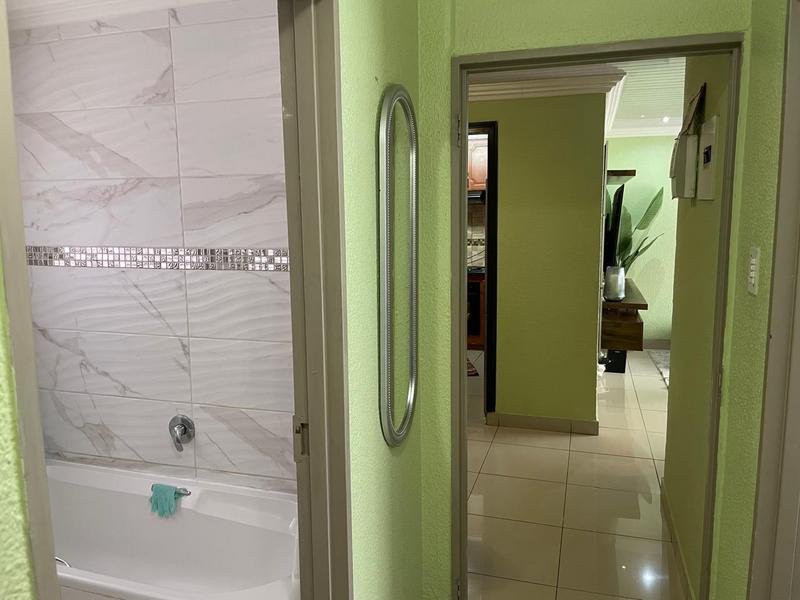 3 Bedroom Property for Sale in Geelhoutpark North West